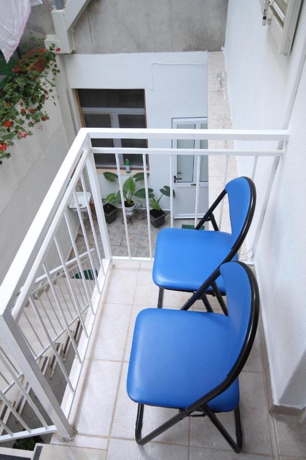 Apartments By The Sea Podgora, Makarska - 6713 外观 照片