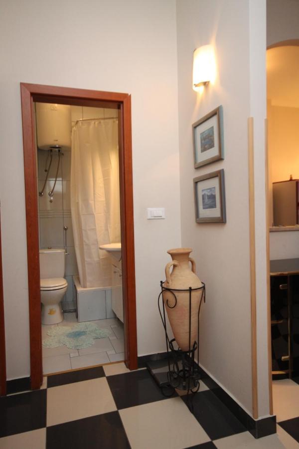 Apartments By The Sea Podgora, Makarska - 6713 外观 照片