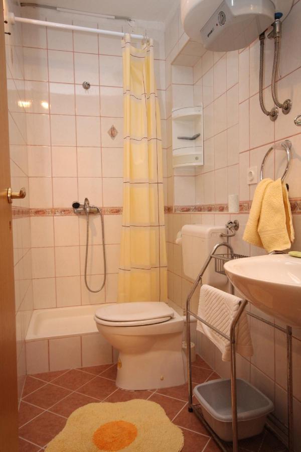 Apartments By The Sea Podgora, Makarska - 6713 外观 照片